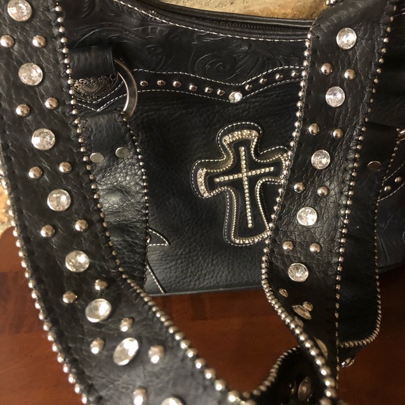 š¤Cross & Rhinestones Pocketbookš¤ - Picture 2 of 6